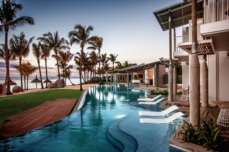 Swim-Up-Rooms Victoria for 2_ copyright Beachcomber Resorts & Hotels