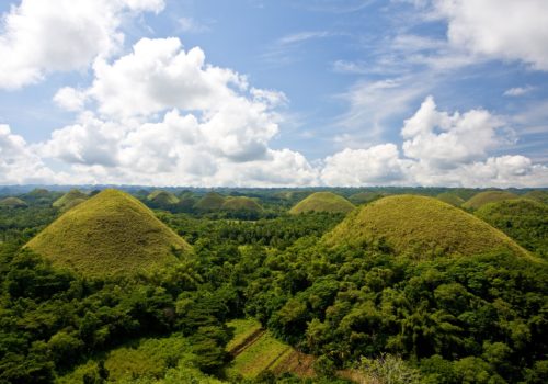 Philippinen_Chocolate Hills (c) Philippine Department of Tourism