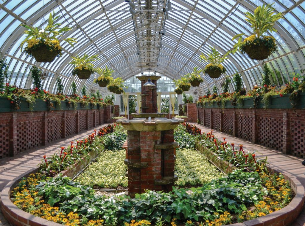Seit 1893 ein Gartenerlebnis von Weltklasse und eine grüne Oase inmitten von Pittsburghs pulsierendem Stadtteil Oakland: Die Rede ist vom Phipps Conservatory and Botanical Garden. 