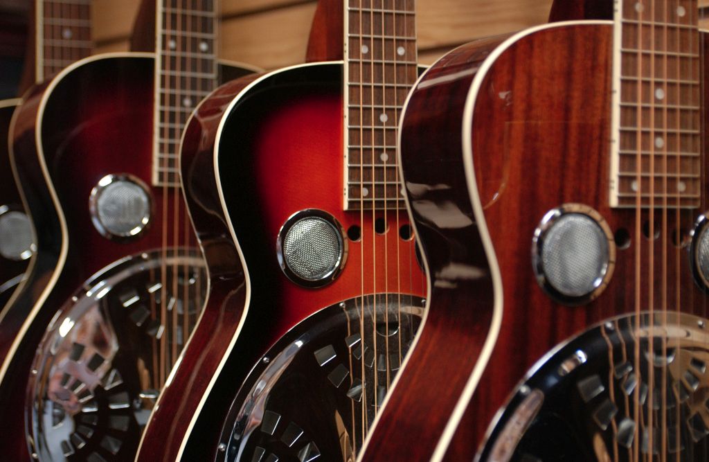 Die Carolina Chocolate Drops sind eine US-amerikanische Old-Time-Band aus North Carolina. Old-Time-Musik bezeichnet eine Musikrichtung der nordamerikanischen Folkmusik und ist die Grundlage der Country-Musik. 