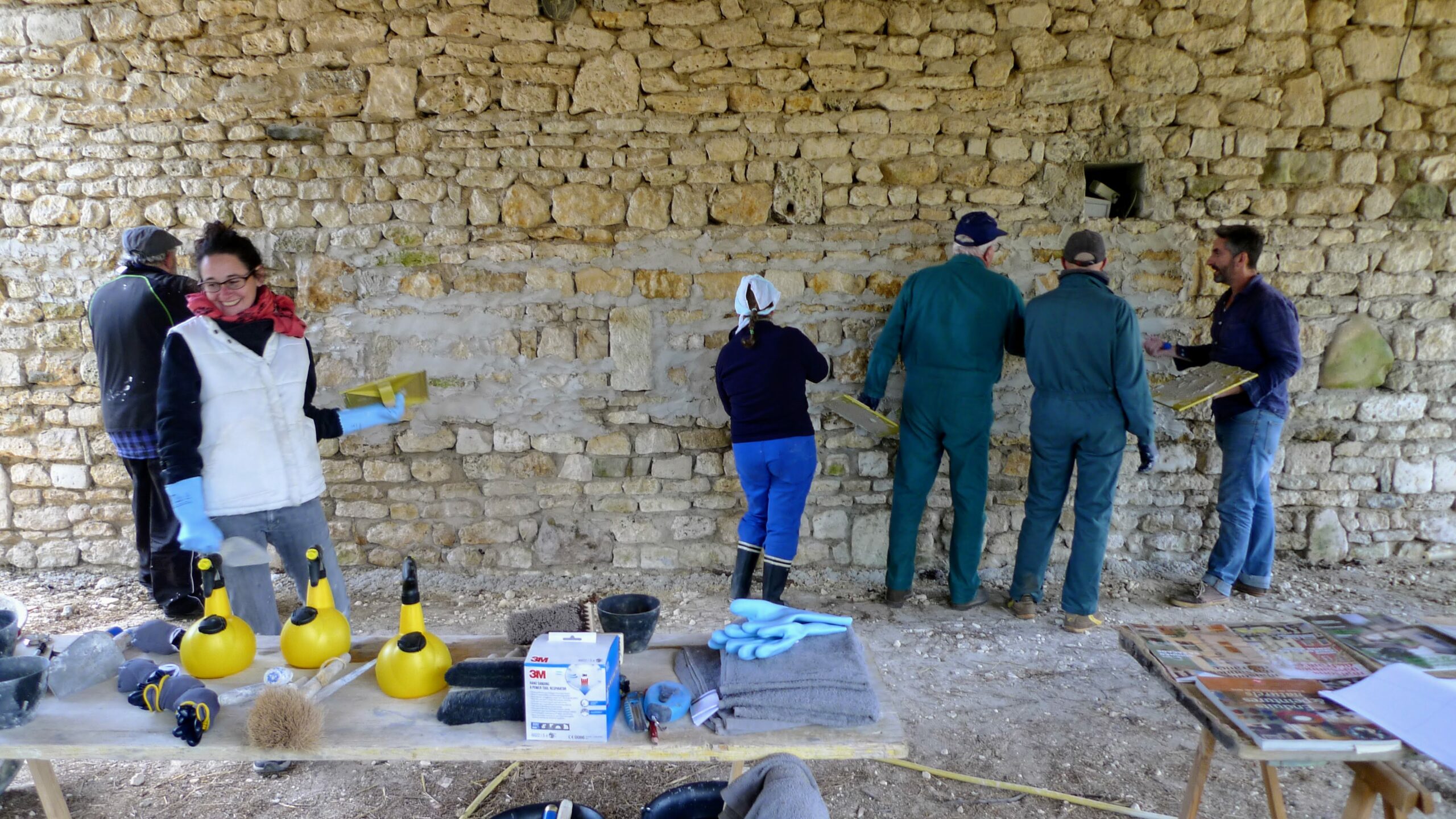 Auf der Insel Oléron trifft traditionelle Architektur auf Nachhaltigkeit und ökologisches Wohnen. 